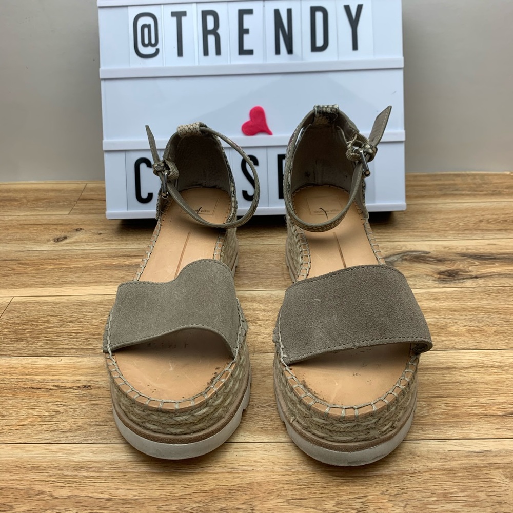 Dolce Vita
Larita Espadrille Platform Sandal - Picture 11 of 16